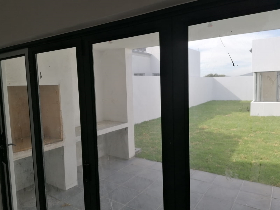 3 Bedroom Property for Sale in Sandown Western Cape